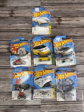 Lot of Hot Wheels Cars 7 New